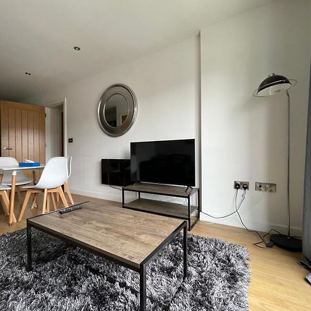 Stylish And Modern 2Br Apartment With Parking Шефилд Экстерьер фото