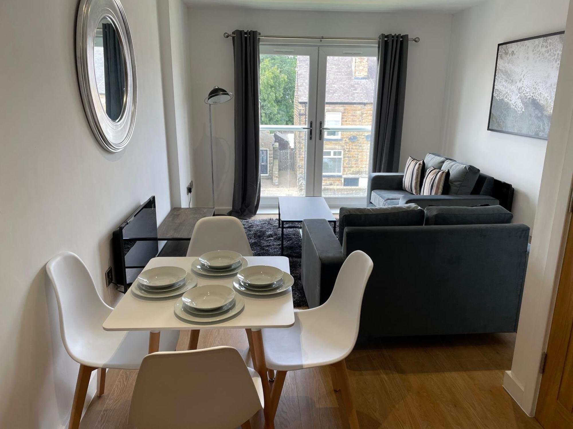 Stylish And Modern 2Br Apartment With Parking Шефилд Экстерьер фото