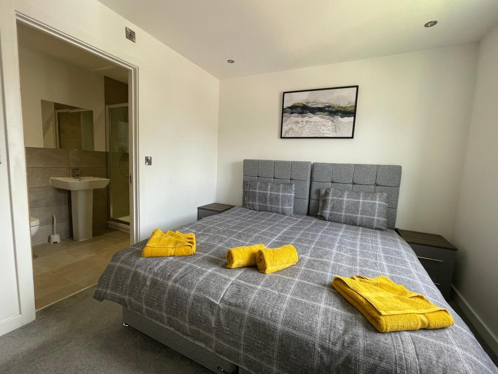 Stylish And Modern 2Br Apartment With Parking Шефилд Экстерьер фото