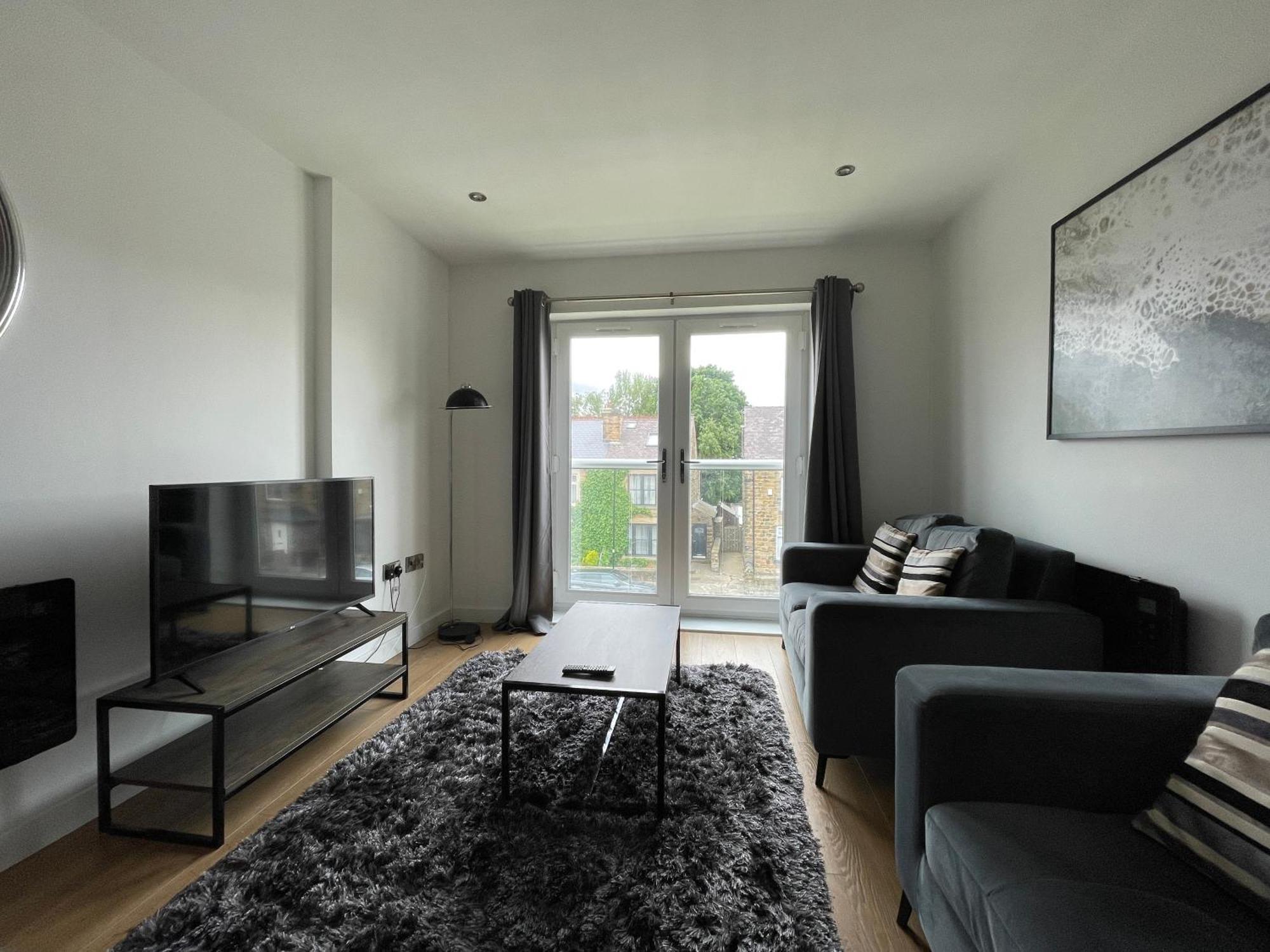 Stylish And Modern 2Br Apartment With Parking Шефилд Экстерьер фото